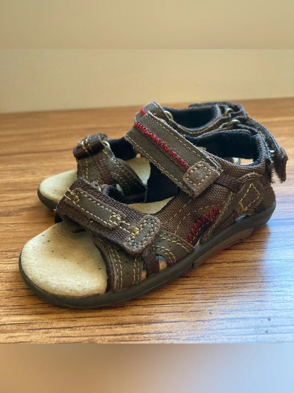 5/$15 Stride Rite Scooter Kids Brown Velcro Sandals 7